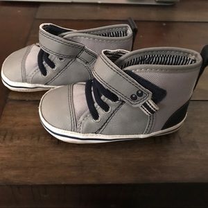 Gray soft sole gray high top sneakers. Size 12-18